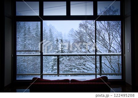 冬景色の額縁 122495208
