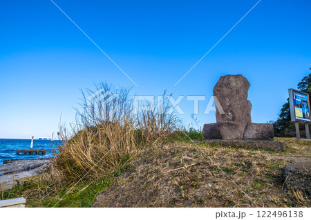 日本の横須賀都市景観　観音崎に立つ観音埼灯台までの道順-2B　 122496138