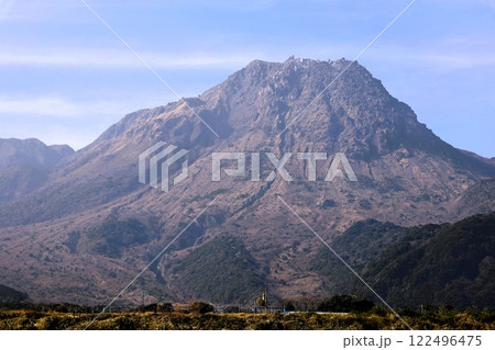 一月の長崎、晴れ渡る雲仙普賢岳、平成新山、自然災害の恐ろしさを学ぶ旅、雲仙温泉、ジオパーク、島原半島 一月の長崎、晴れ渡る雲仙普賢岳、平成新山、自然災害の恐ろしさを学ぶ旅、雲仙温泉、ジオパーク、島原半島 122496475