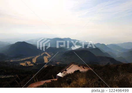 一月の長崎、晴れ渡る雲仙普賢岳、平成新山、自然災害の恐ろしさを学ぶ旅、雲仙温泉、ジオパーク、島原半島 122496499