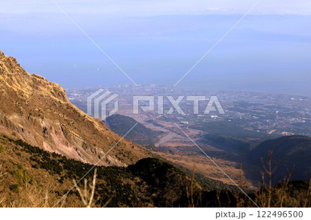 一月の長崎、晴れ渡る雲仙普賢岳、平成新山、自然災害の恐ろしさを学ぶ旅、雲仙温泉、ジオパーク、島原半島 122496500