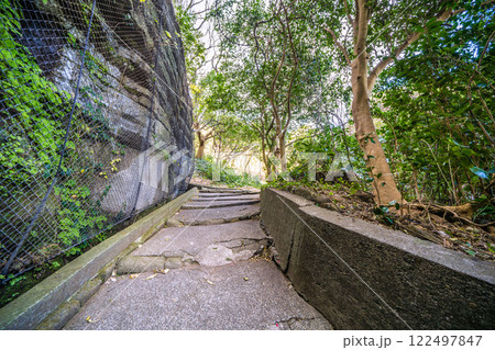 日本の横須賀都市景観　観音崎に立つ観音埼灯台までの道順-30 122497847