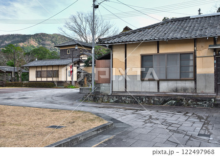 臥龍山荘への道 122497968