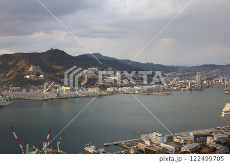 (九州・長崎県) 長崎港と稲佐山 (九州・長崎県) 長崎港と稲佐山 122499705