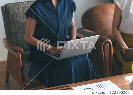 ビジネスのシーン 122500263