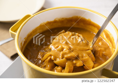 ホーロー鍋でバターチキンカレー 122502147