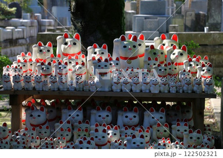 招き猫で有名な世田谷豪徳寺 122502321