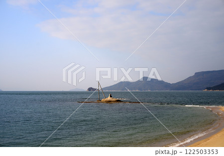 小豆島戸形崎の浜辺-1 122503353