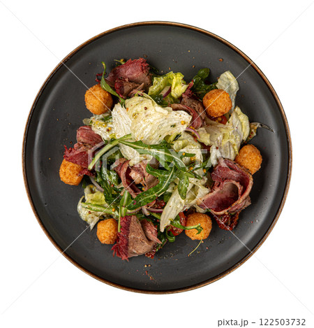Portion of beef brisket salad with cheese 122503732