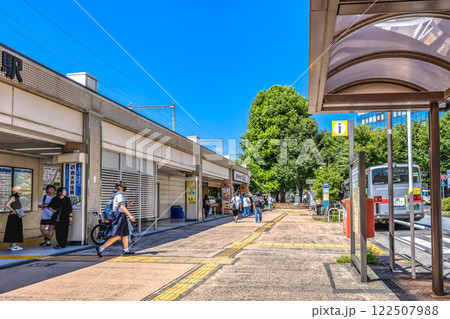東京都品川区の都市風景　西大井駅 122507988