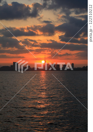 能古島から見た初日の出 122510212