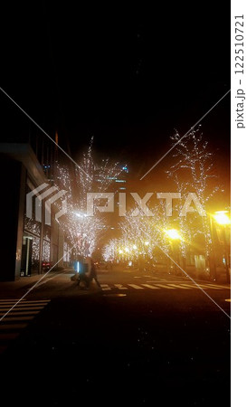 イルミネーションの夜景 122510721