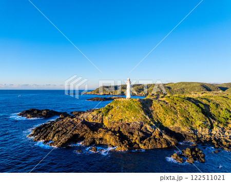 爪木埼灯台の夜明け（静岡県下田市） 122511021