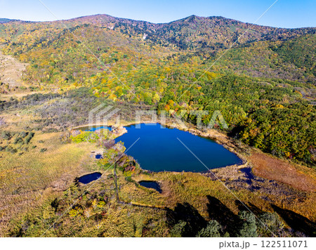 八幡平の赤沼と御在所沼(岩手県八幡平市) 八幡平の赤沼と御在所沼(岩手県八幡平市) 122511071