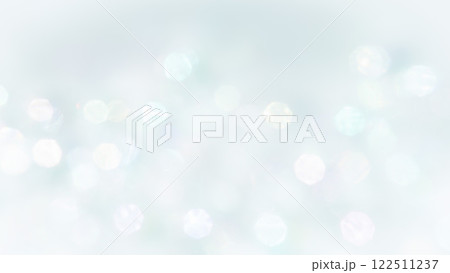 白と薄いブルー水色のきれいな玉ボケキラキラ背景 水イメージふんわり 白と薄いブルー水色のきれいな玉ボケキラキラ背景 水イメージふんわり 122511237