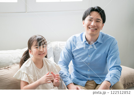 9歳の娘とパパ 9歳の娘とパパ 122512852