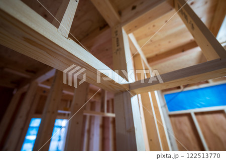 木造二階建て住宅の構造 122513770
