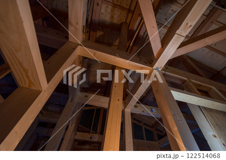 木造二階建て住宅の構造 122514068
