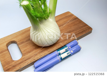 Insulin injection pen and fennel vegetable root for diabetics and weight loss. 122515368
