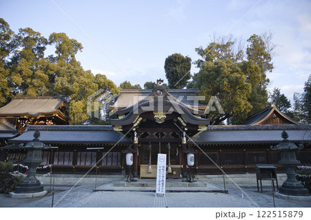 今宮神社　早朝の静寂に包まれる本社1 122515879