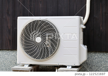 エアコンの室外機 122521697