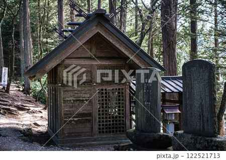 埼玉県秩父三峰神社お仮屋神社 122521713