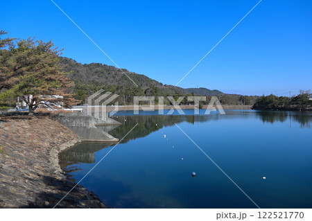 芦屋市の奥山貯水池 122521770