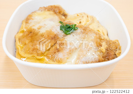 おいしいコンビニ弁当のかつ丼 おいしいコンビニ弁当のかつ丼 122522412
