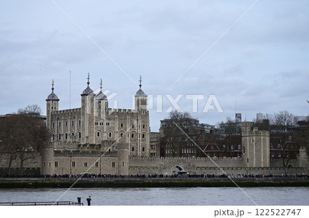 中世の城塞として歴史を刻むロンドン塔 中世の城塞として歴史を刻むロンドン塔 122522747