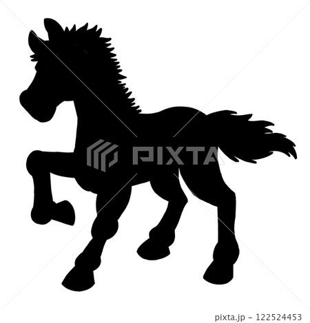 走る馬のシルエット 122524453