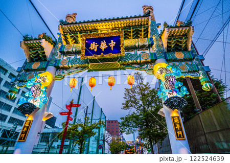 日本の横浜都市景観2月・白虎が登場した横浜中華街・延平門や中華街西門通りなどを望む=令和7年2月1日 日本の横浜都市景観2月・白虎が登場した横浜中華街・延平門や中華街西門通りなどを望む=令和7年2月1日 122524639