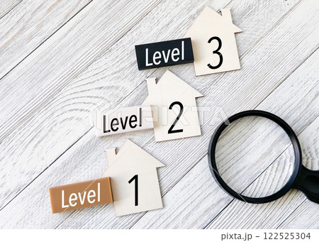 レベル1〜3のイメージ素材と家のミニチュア レベル1〜3のイメージ素材と家のミニチュア 122525304