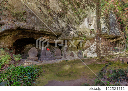 晩秋の円通院・洞窟群(宮城県宮城郡松島町) 122525311