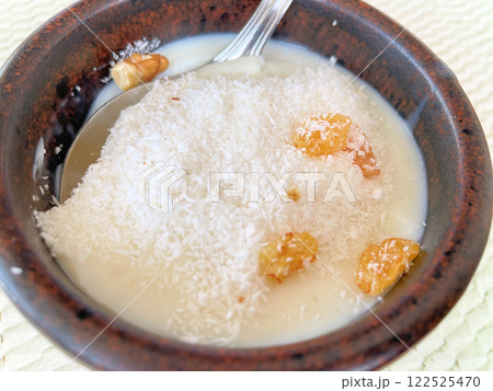 エジプト料理エジプトのミルクプリン・マハラベイヤ・デザート 122525470
