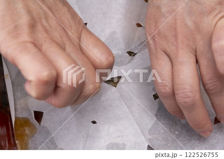 子持ちカレイの煮付けの工程 子持ちカレイの煮付けの工程 122526755