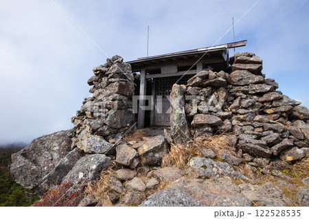 西吾妻山 天狗岩の吾妻神社 西吾妻山 天狗岩の吾妻神社 122528535