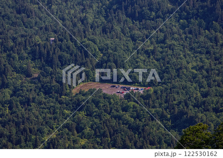浅草岳桜曽根から見るネズモチ平駐車場 浅草岳桜曽根から見るネズモチ平駐車場 122530162