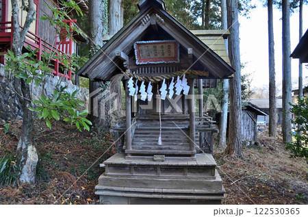 埼玉県秩父市荒川日野　大事にされている弟富士浅間神社 122530365