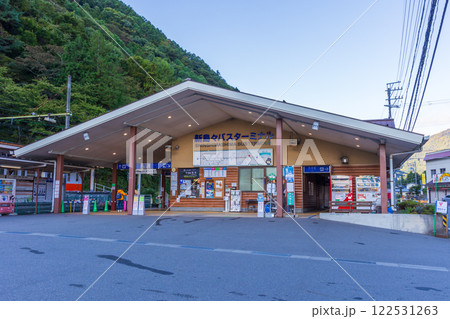 日本の駅舎　アルピコ交通上高地線　新島々駅（新島々バスターミナル） 122531263