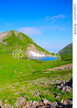 乗鞍岳の雪解け水が溜まる「不消ヶ池」 乗鞍岳の雪解け水が溜まる「不消ヶ池」 122532871