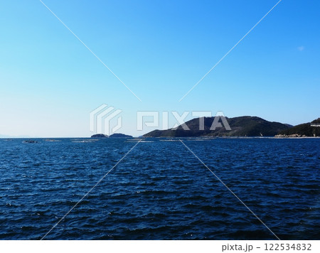 室津漁港から見る播磨灘 122534832