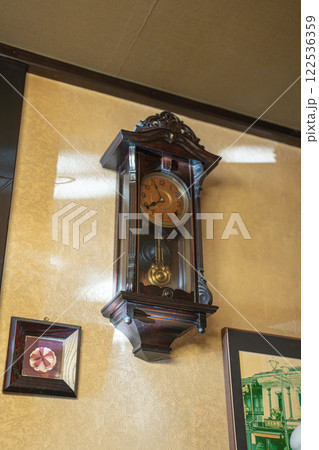 昔な時計 122536359