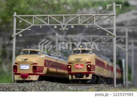 鉄道模型 Nゲージ 489系急行能登 特急はくかた 03 鉄道模型 Nゲージ 489系急行能登 特急はくかた 03 122537485