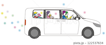 楽しくドライブするミニバンの三世代家族の横顔イメージイラスト 122537634