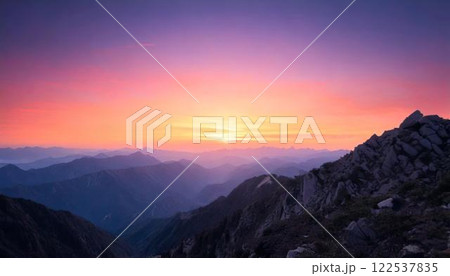 朝焼けの山並み・マジックアワー 122537835