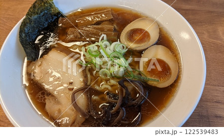 しょうゆラーメン しょうゆラーメン 122539483