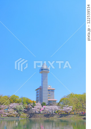 愛知県尾張旭市、スカイワードあさひと桜の風景 愛知県尾張旭市、スカイワードあさひと桜の風景 122539534