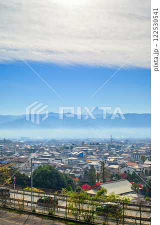 愛宕山スカイラインより富士山と甲府市街地を望む【12月】 愛宕山スカイラインより富士山と甲府市街地を望む【12月】 122539541