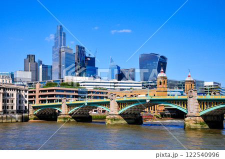 ロンドン中心部のとても美しい風景 ロンドン中心部のとても美しい風景 122540996