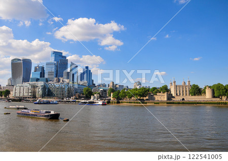 ロンドン中心部のとても美しい風景 122541005